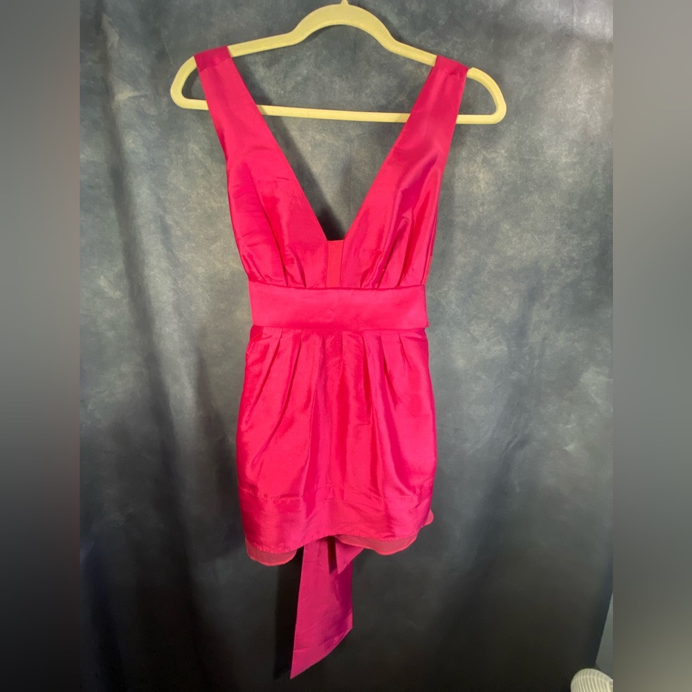 Diane Von Furstenberg Pink blouse size 4